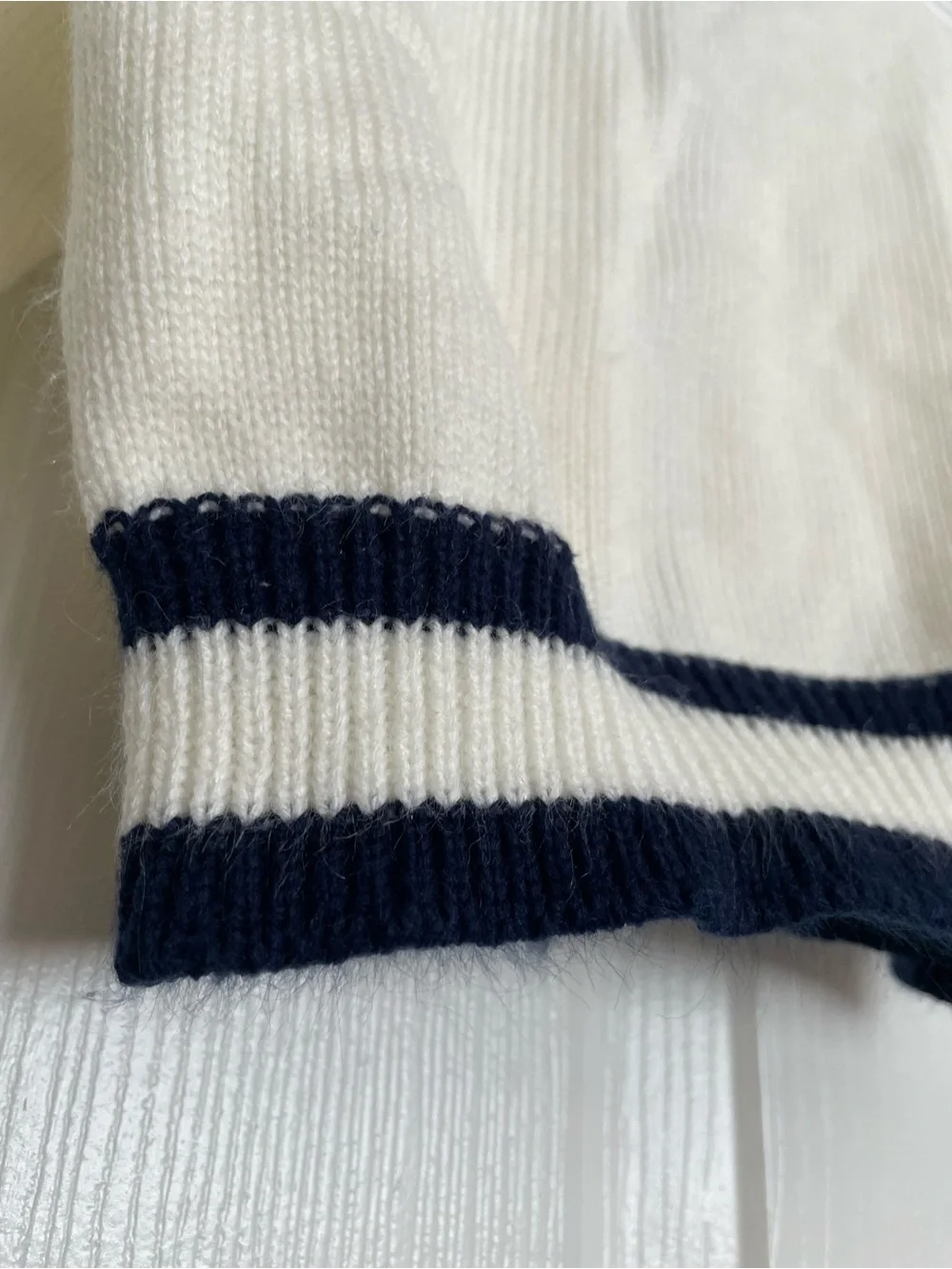 Vintage Carters size 18-24 months Classic Cable-Knit V-Neck Cardigan Sweater